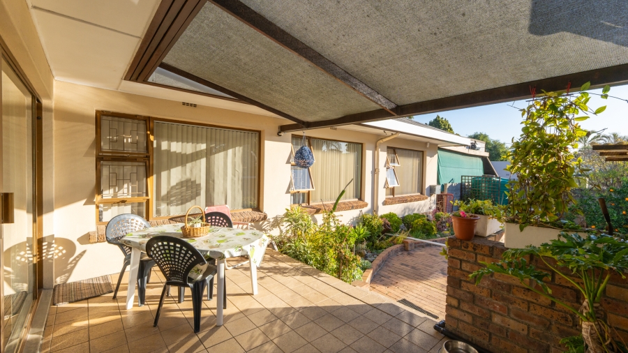5 Bedroom Property for Sale in Amandelrug Western Cape
